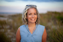 Load image into Gallery viewer, Saturday, May 9th: Mother's Day Candle Pouring Workshop
